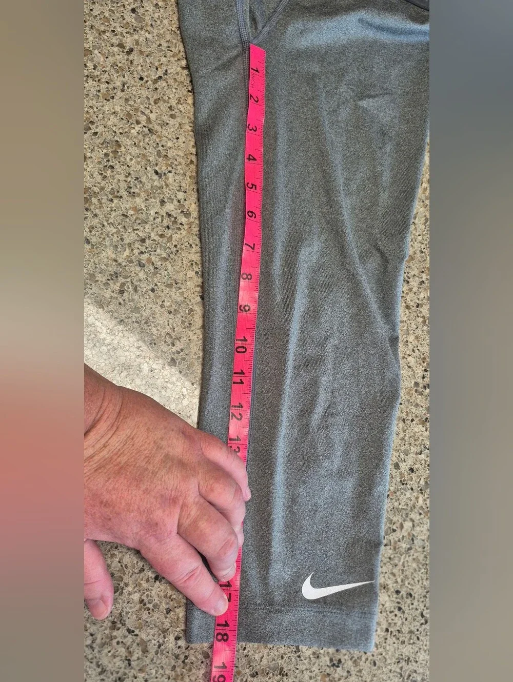 Nike Pro Combat Mens Compression Capri Pants Gray DriFit Base Layer Small 392370